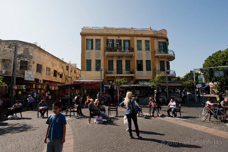 20100414_160550 D3.jpg - Tel-Aviv, Allenby (near Carmel Market)